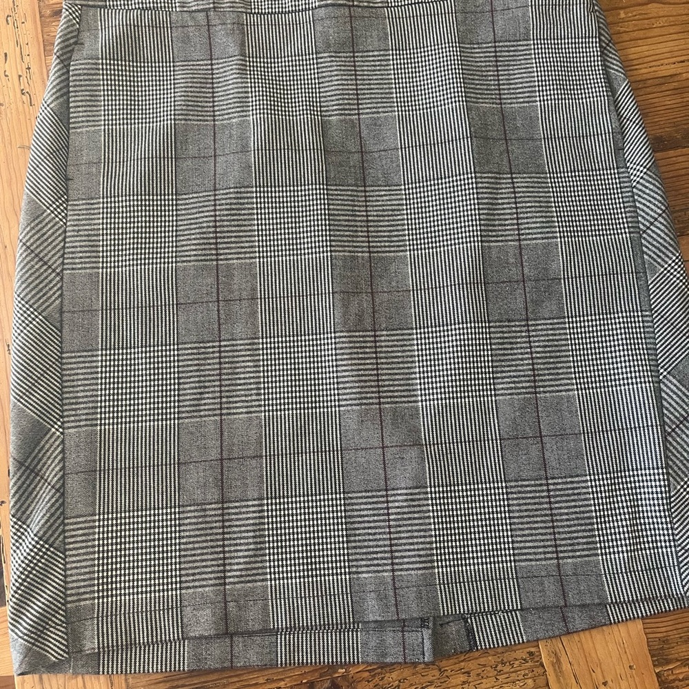 A New Day Gray Knee-Length Pencil Skirt